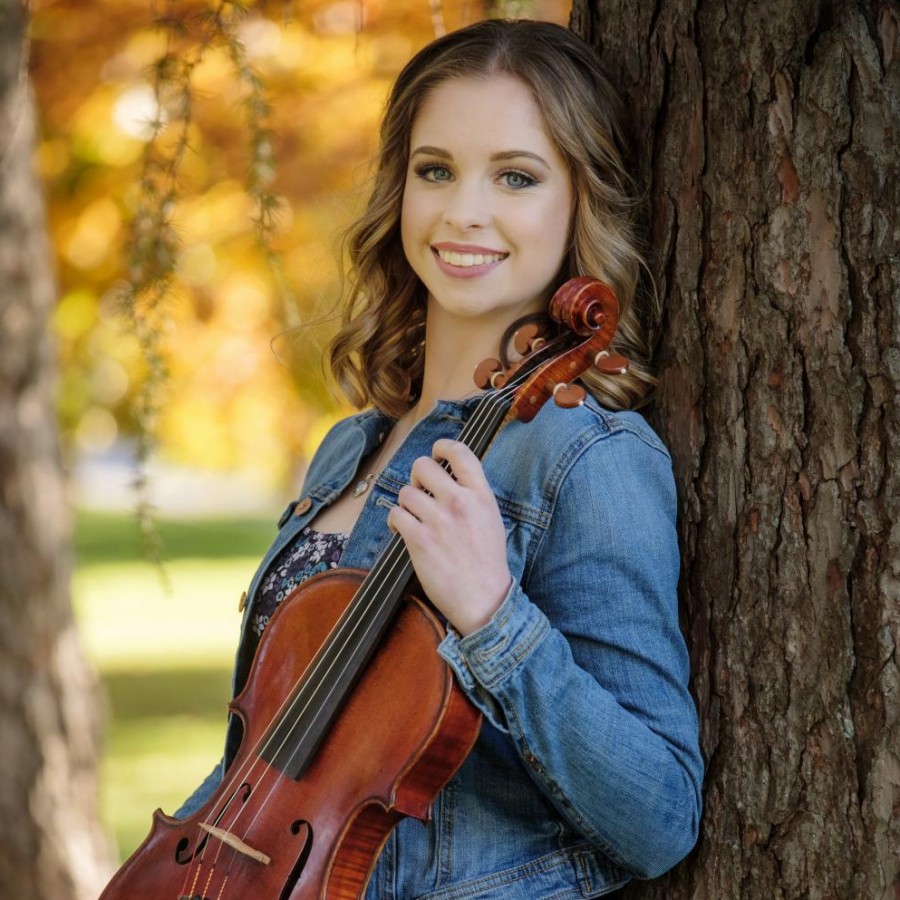 Daniela Rybarczyk pictured with her viola