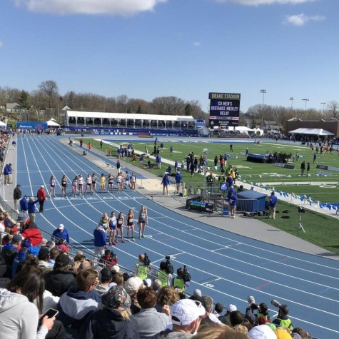 The finest 4x800 meter runners from all four classes  line up for their final event at the 2018 Drake Relays.