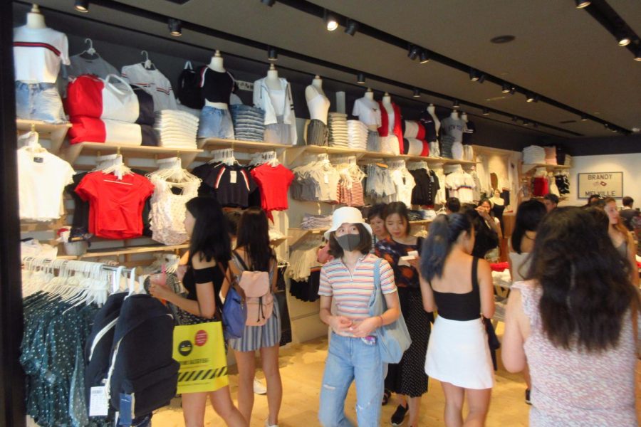 Brandy Melville stores are always crowded with teenage girls prepared to try out their sizing.