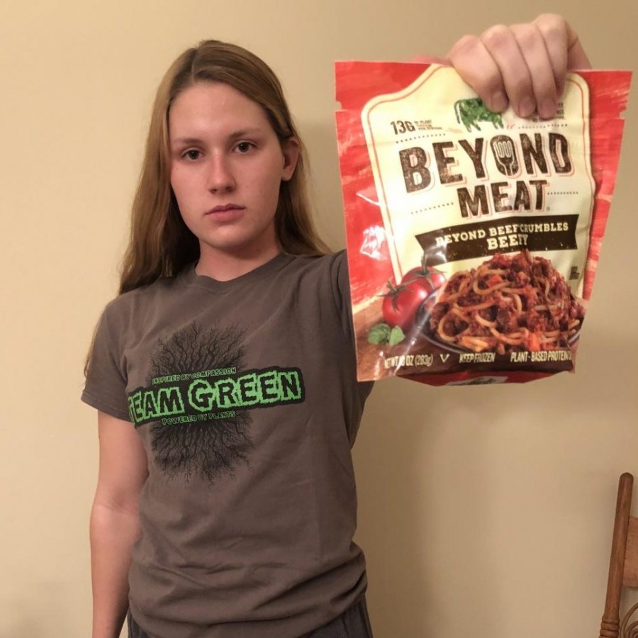 Carly Lundry shows her passion for going meat-free to protect the environment.