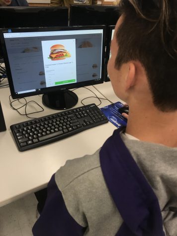 Nate Martell ordering Steak and Shake off UberEats for his lunch.