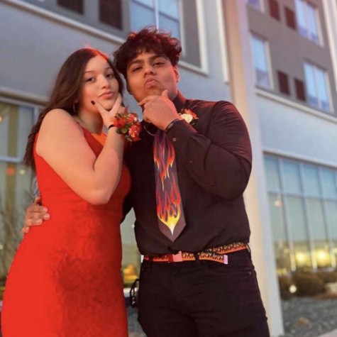 Alleman seniors Alicia Casas and Roberto Torres were in a car crash a few weeks ago. Since then Alleman’s community has come together to support them despite COVID-19