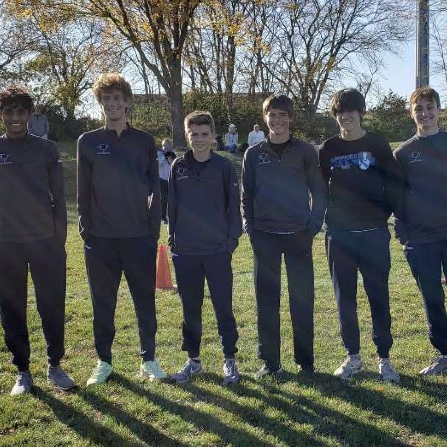 Members+of+the+varsity+team+pose+for+a+picture+before+their+conference+championship+on+October+15.+Pictured+above+from+left+to+right%3A+Tarun+Vendula%2C+Kole+Sommer%2C+Luke+Knepp%2C+Grant+Tebbe%2C+Jacob+Mumey%2C+and+Kalen+Bunch.
