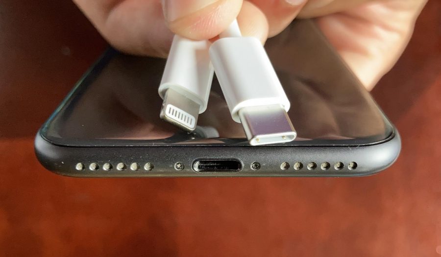 The Lightning connector (left) could soon be obsolete and replaced by USB-C (right) in the next few years if the European Commission’s new proposal to standardize charger ports is passed as law. 