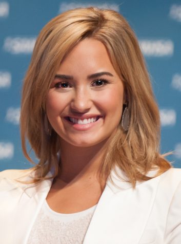  Demi Lovato after speaking at the 2013 SAMHSA event for National Children’s Mental Health Day. 
