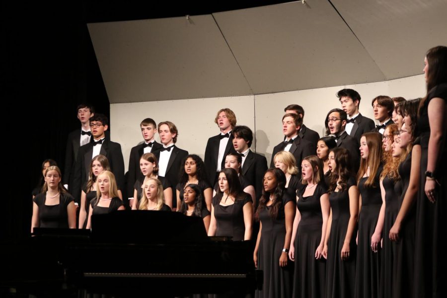  Pleasant Valley’s Chamber Choir has incorporated Indian-Western classical composer Reena Esmail’s works, “Tuttarana” and “TaReKiTa,” into their repertoire.