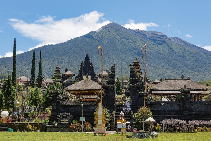 Located+in+Bali%2C+Indonesia+the+Bekisah+Temple+is+a+place+of+worship+for+Hindus.+