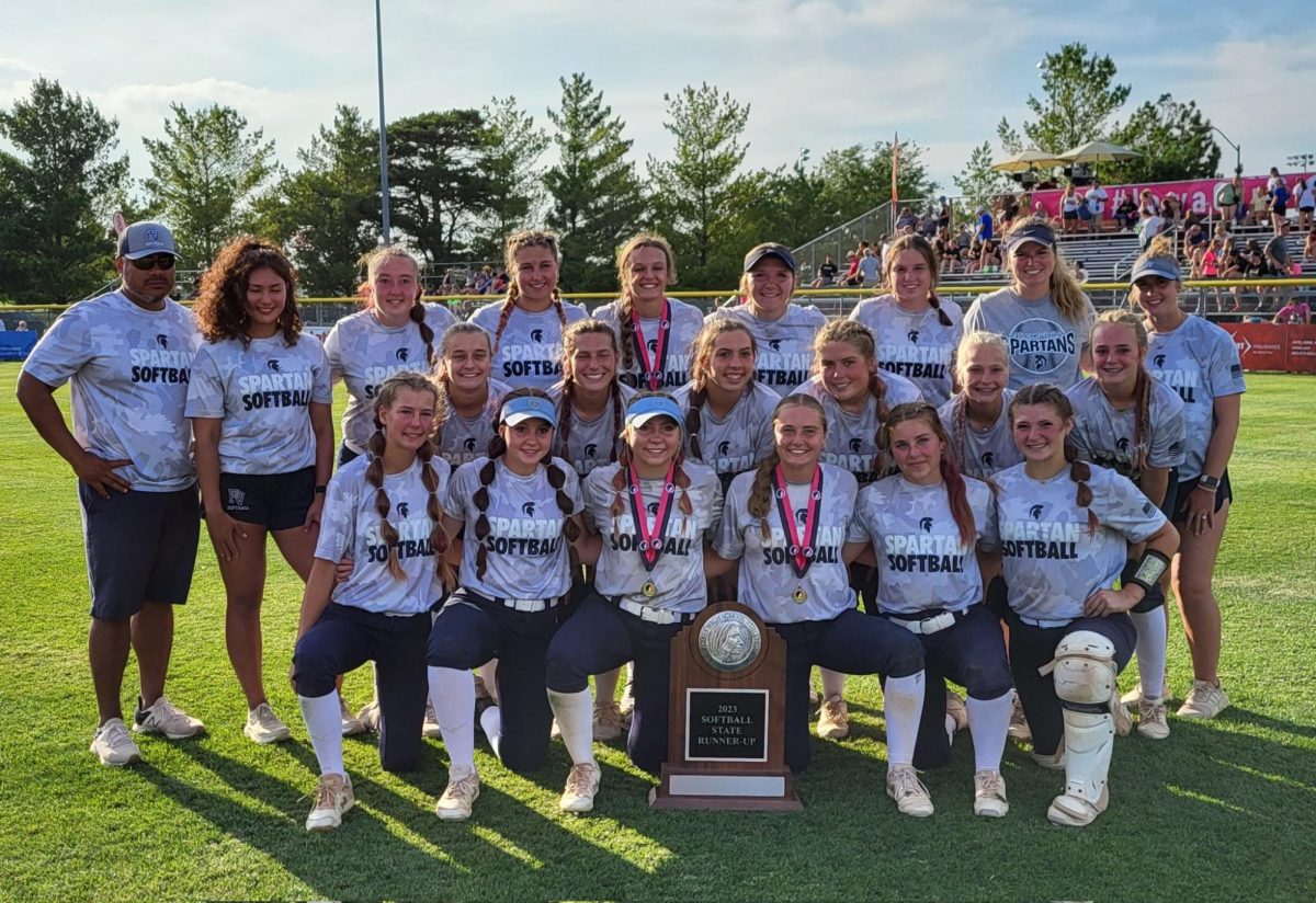 The+Pleasant+Valley+Softball+team+receives+a+runner-up+finish+at+the+2023+IGHSAU+State+Tournament.+Photo+Credit+to+D%E2%80%99Anne+Kroemer.