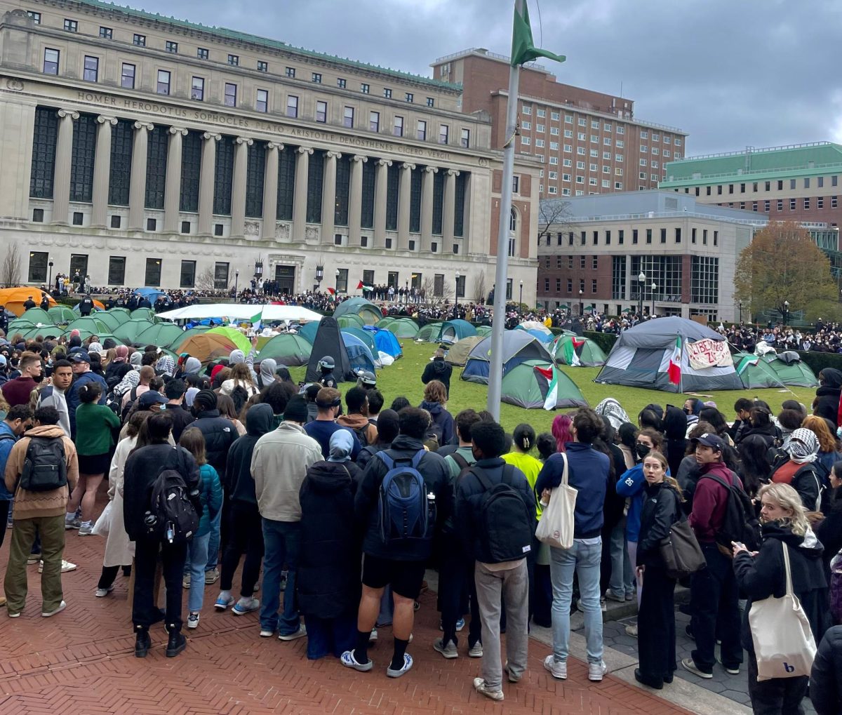 Columbia+Universitys+campus+has+broken+out+into+protests+and+encampments+of+students+protesting+the+war+in+Gaza.