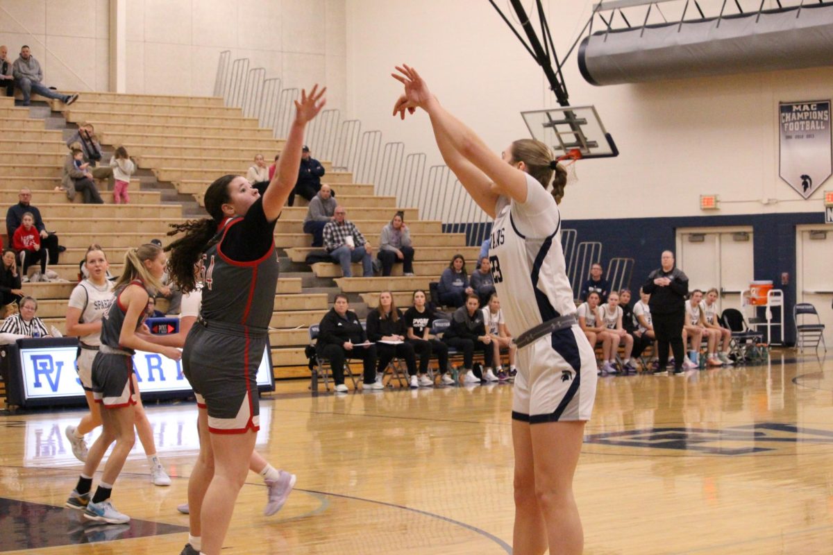 Quinn Vice (23) shoots a basket, Dec. 3, 2024.